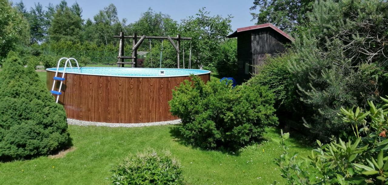 Dvougeneracni Dum Se Zahradou Apartment Vimperk Luaran gambar